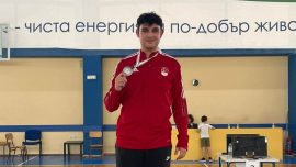Milli eskrimci Tolga Aslan Bulgaristan'da gümüş madalya kazandı