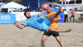 TFF Plaj Futbolu Ligi Süper Finalleri Alanya'da başladı