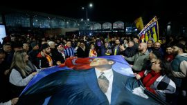 Fenerbahçe ve Galatasaray İstanbul'a döndü